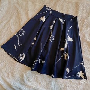 Like New Navy Floral Skirt | Womens Size Large